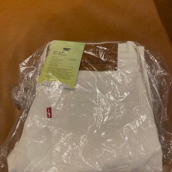 White Levi's® Premium 511™ SLIM FIT LEVI'S® FLEX MEN'S JEANS - Picture 5 of 5